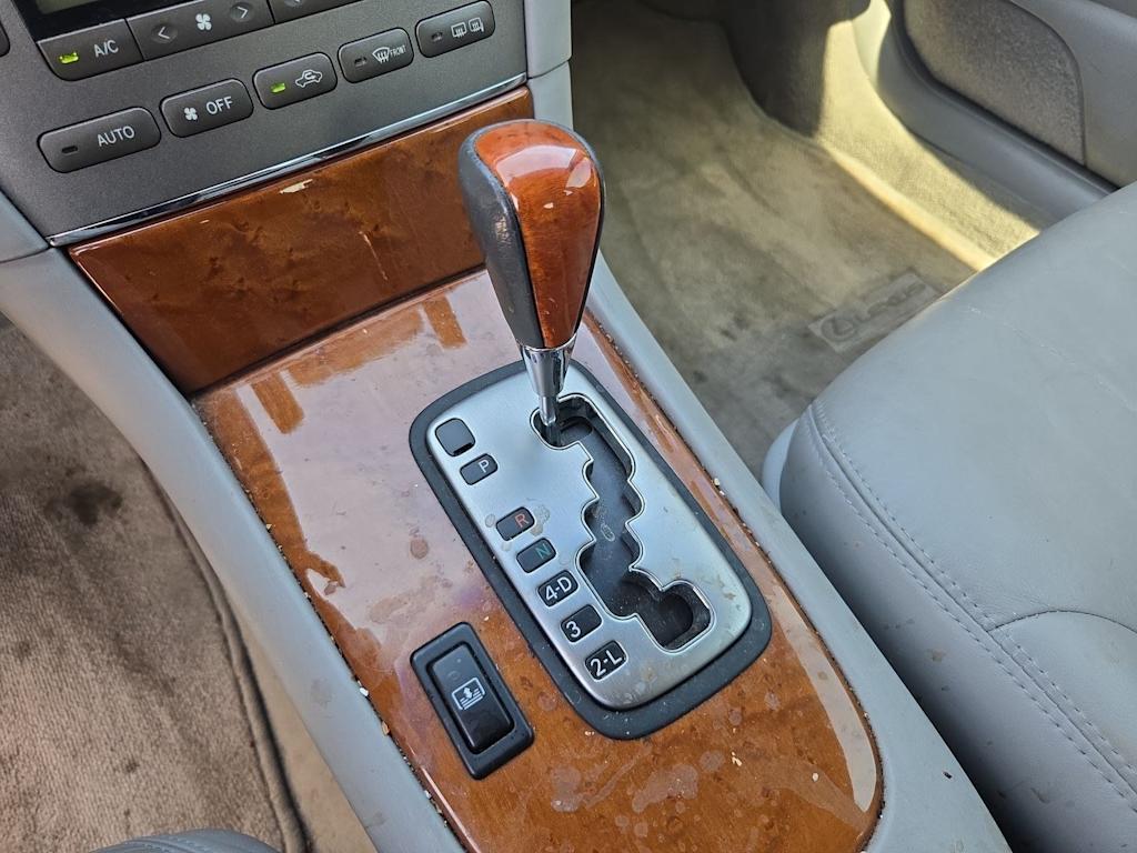 Thumbnail: 2005 Lexus ES - 31