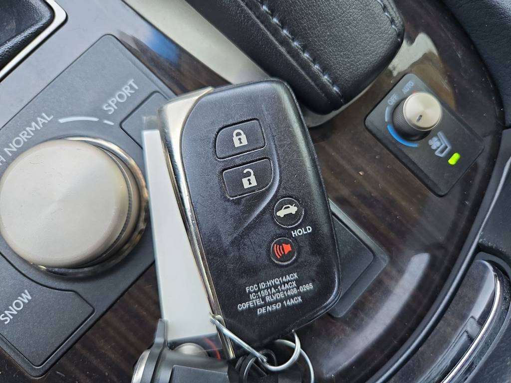 Thumbnail: 2013 Lexus LS - 17