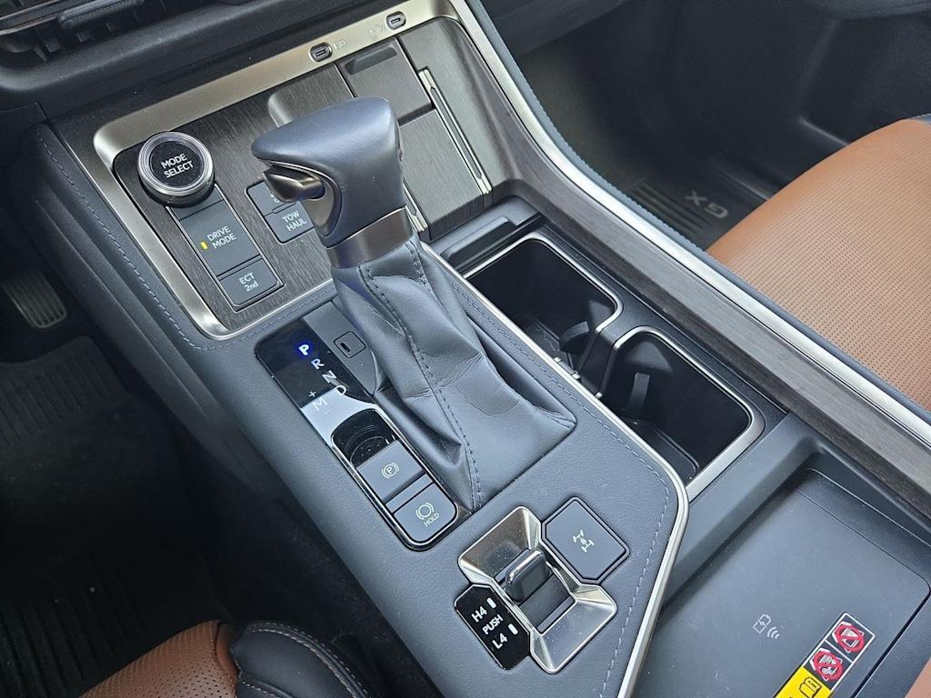 Thumbnail: 2024 Lexus ES - 35