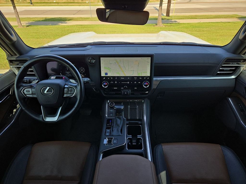 Thumbnail: 2024 Lexus ES - 10