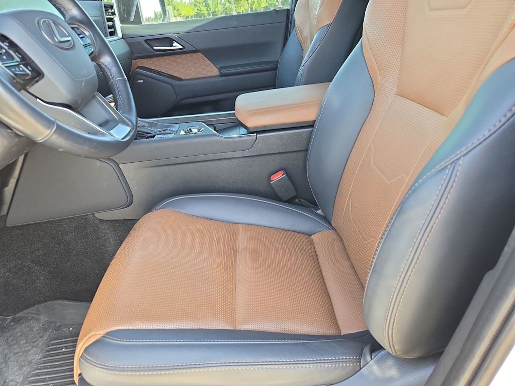 Thumbnail: 2024 Lexus ES - 11