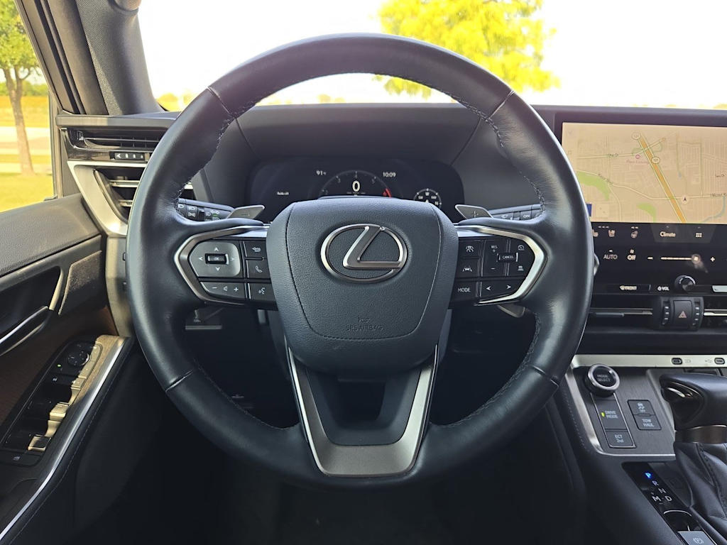 Thumbnail: 2024 Lexus ES - 14