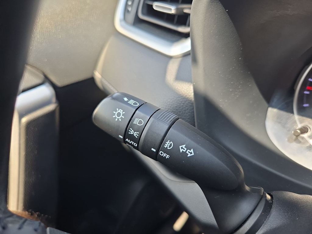 Thumbnail: 2020 Toyota RAV4 - 15