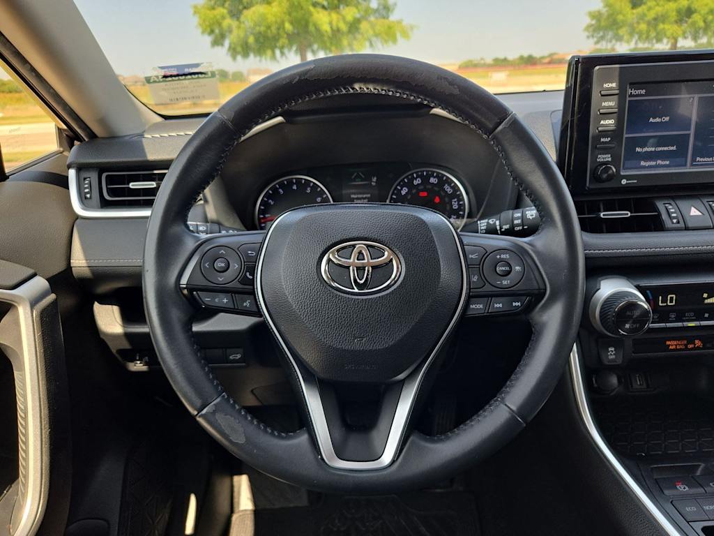 Thumbnail: 2020 Toyota RAV4 - 13
