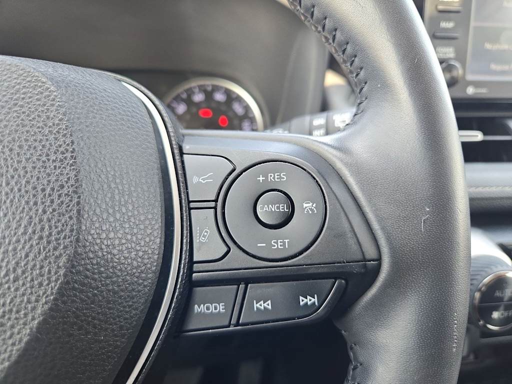 Thumbnail: 2020 Toyota RAV4 - 29