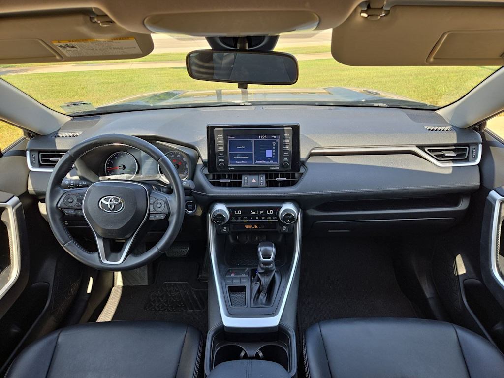 Thumbnail: 2020 Toyota RAV4 - 9