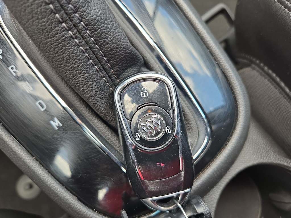 Thumbnail: 2017 Buick Encore - 32