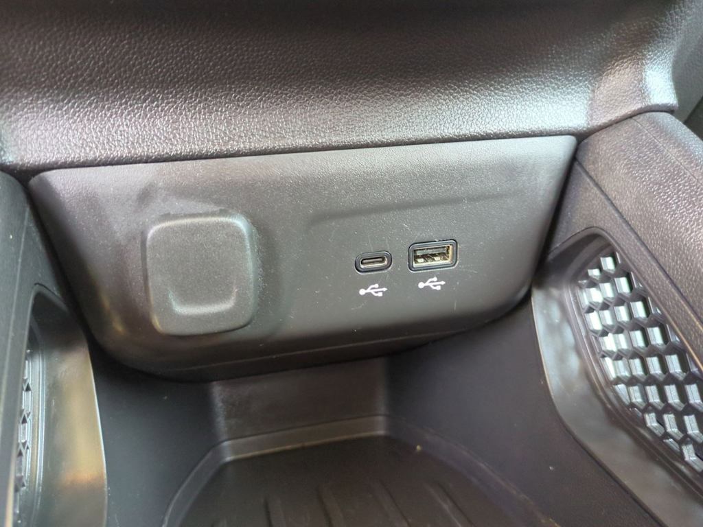 Thumbnail: 2024 Chevrolet TrailBlazer - 32