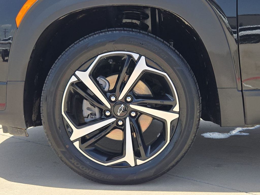 Thumbnail: 2023 Chevrolet TrailBlazer - 8