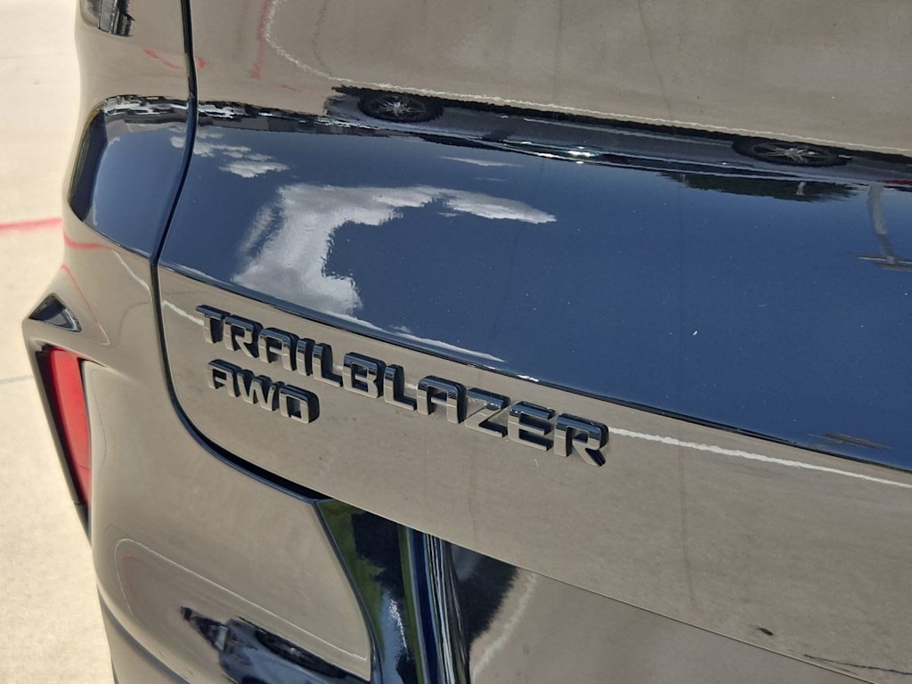 Thumbnail: 2023 Chevrolet TrailBlazer - 22