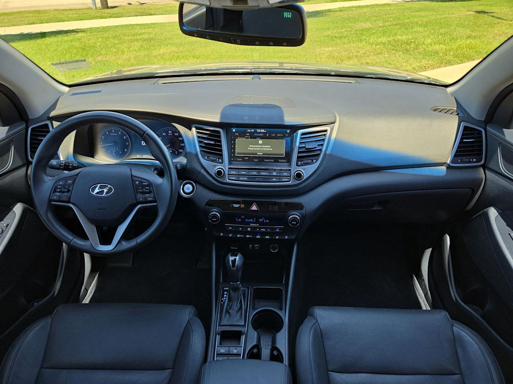 Thumbnail: 2017 Hyundai Tucson - 9
