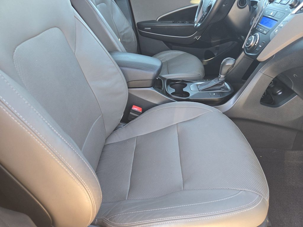 Thumbnail: 2015 Hyundai Santa Fe - 24