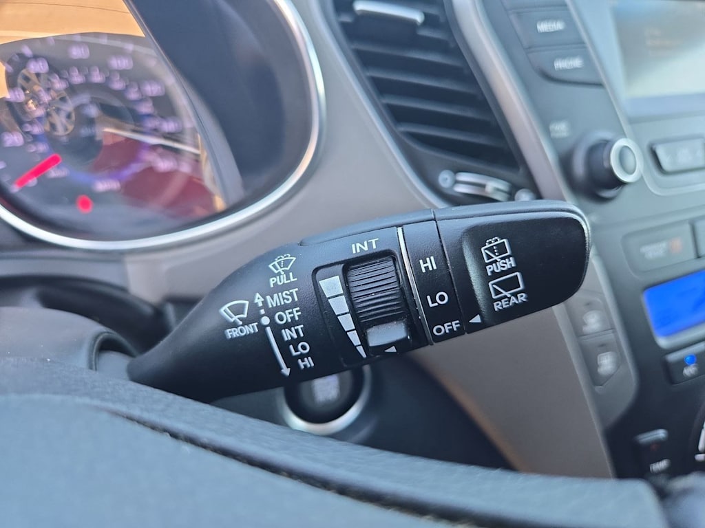 Thumbnail: 2015 Hyundai Santa Fe - 27