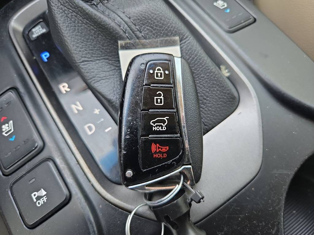 Thumbnail: 2014 Hyundai Santa Fe - 34