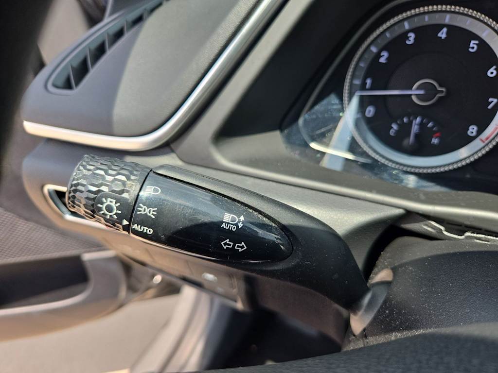 Thumbnail: 2022 Hyundai Sonata - 28