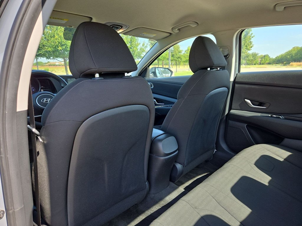Thumbnail: 2021 Hyundai Elantra - 12