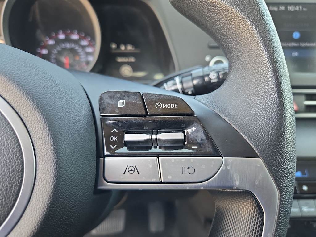 Thumbnail: 2021 Hyundai Elantra - 26