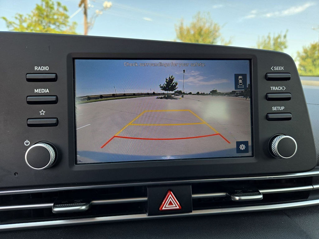 Thumbnail: 2021 Hyundai Elantra - 28