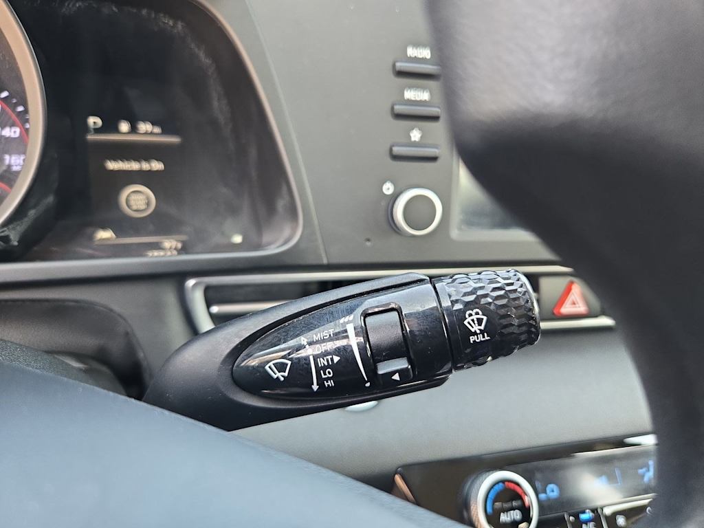 Thumbnail: 2021 Hyundai Elantra - 15