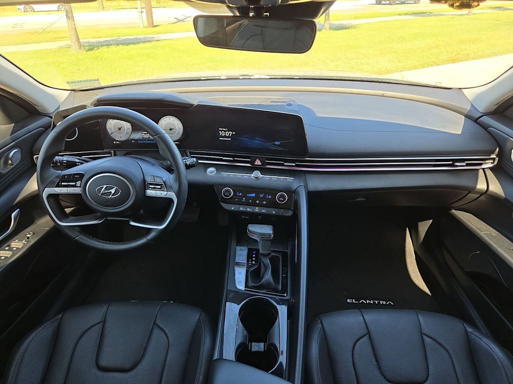 Thumbnail: 2023 Hyundai Elantra - 9