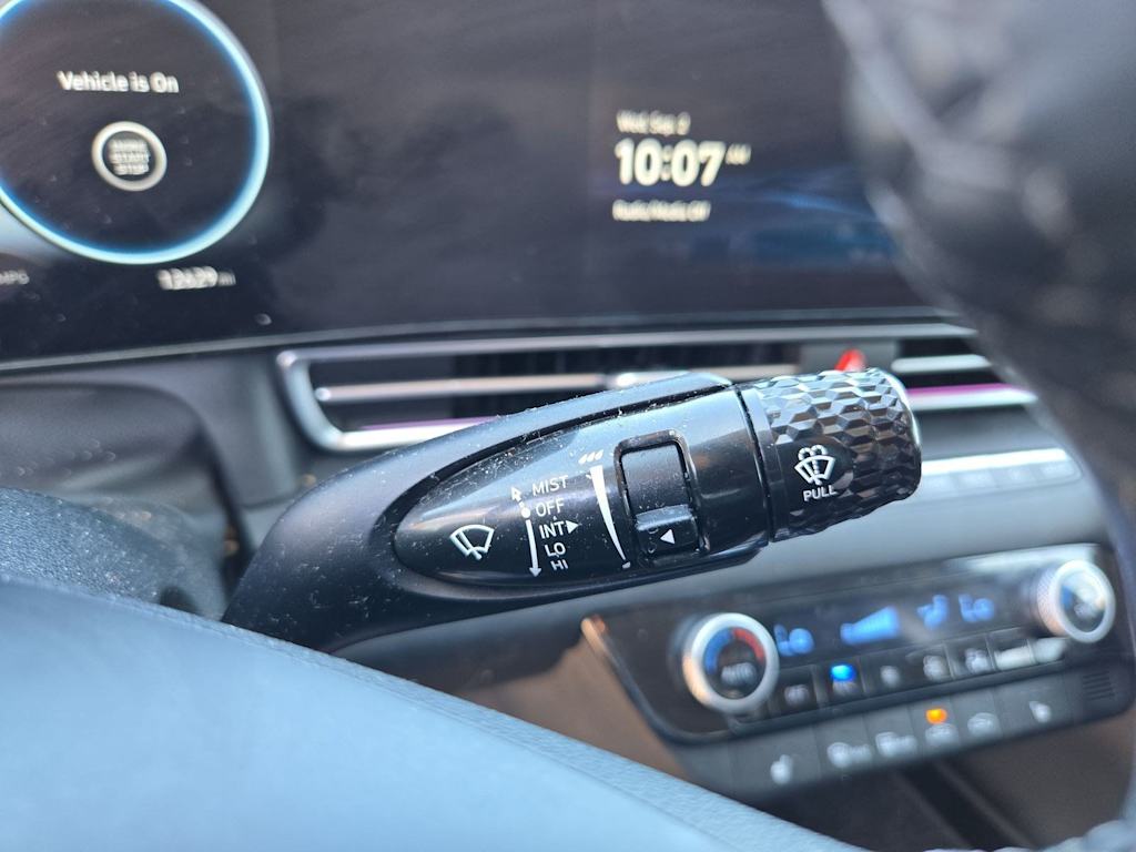 Thumbnail: 2023 Hyundai Elantra - 16