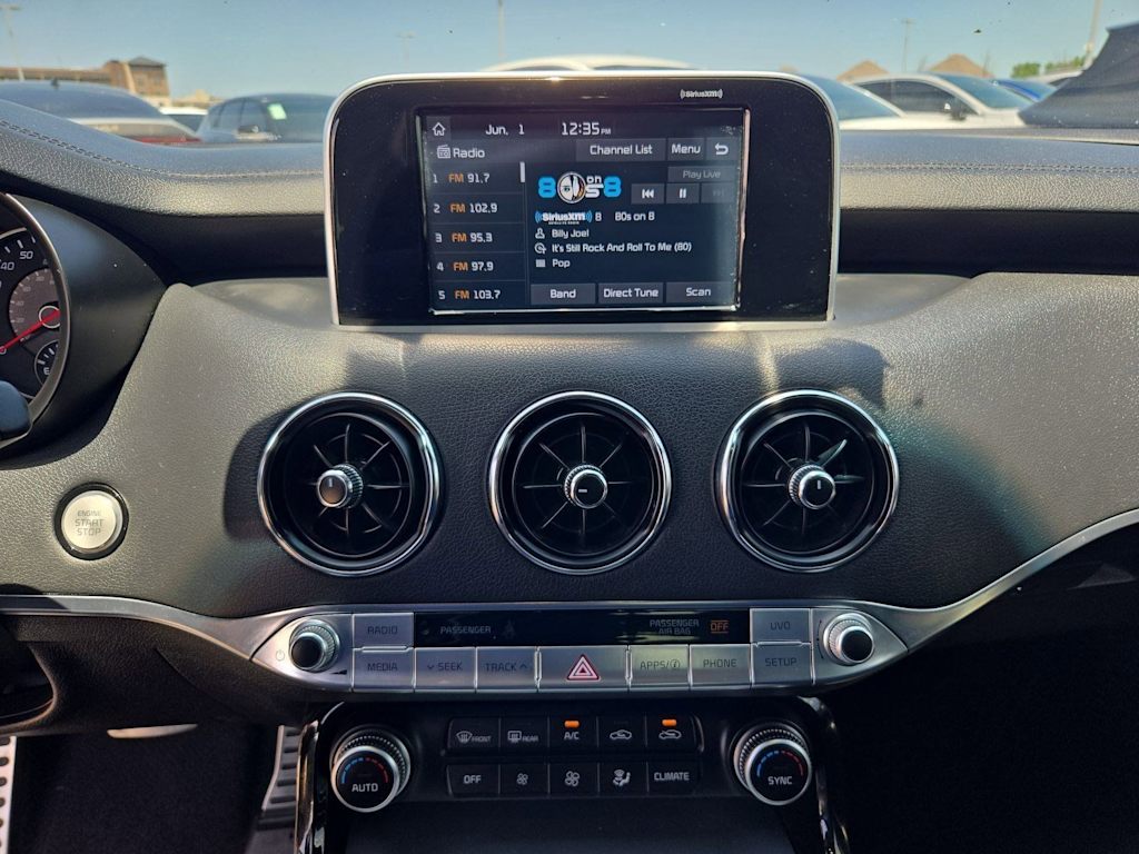 Thumbnail: 2020 Kia Stinger - 14