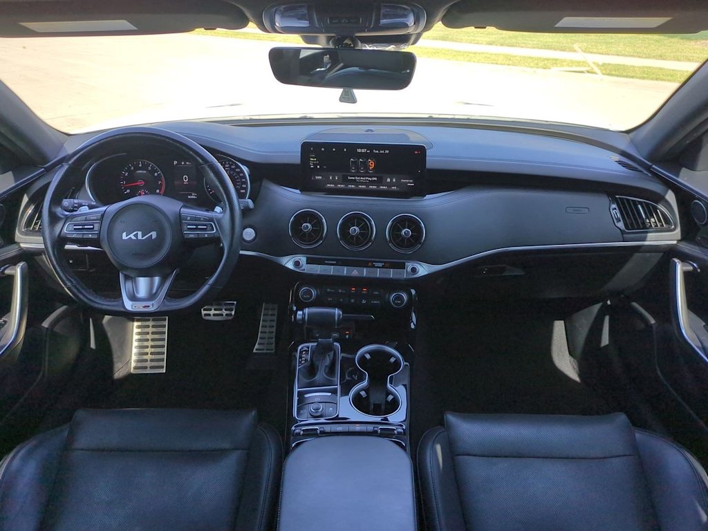 Thumbnail: 2022 Kia Stinger - 10