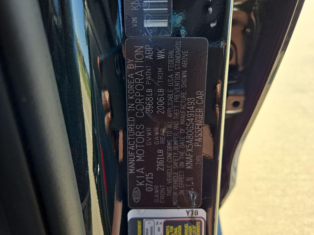 Thumbnail: 2016 Kia Forte - 18