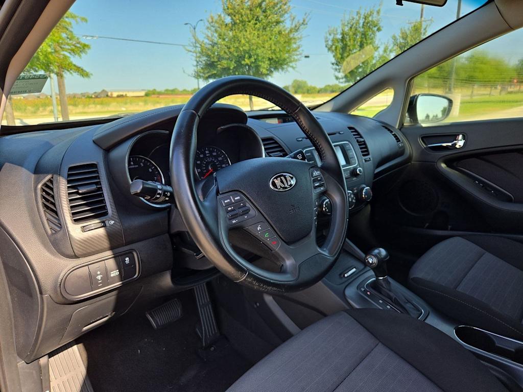 Thumbnail: 2016 Kia Forte - 2