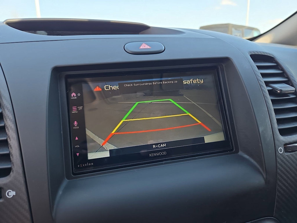 Thumbnail: 2016 Kia Forte - 31