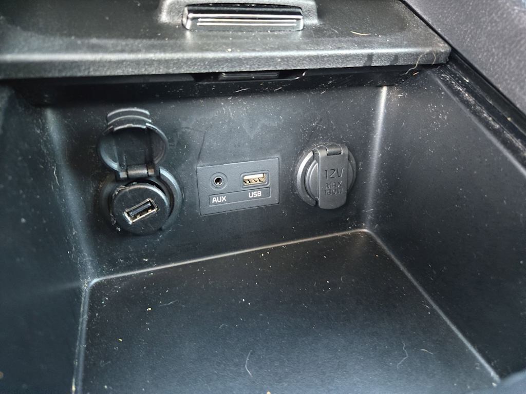 Thumbnail: 2016 Kia Forte - 32