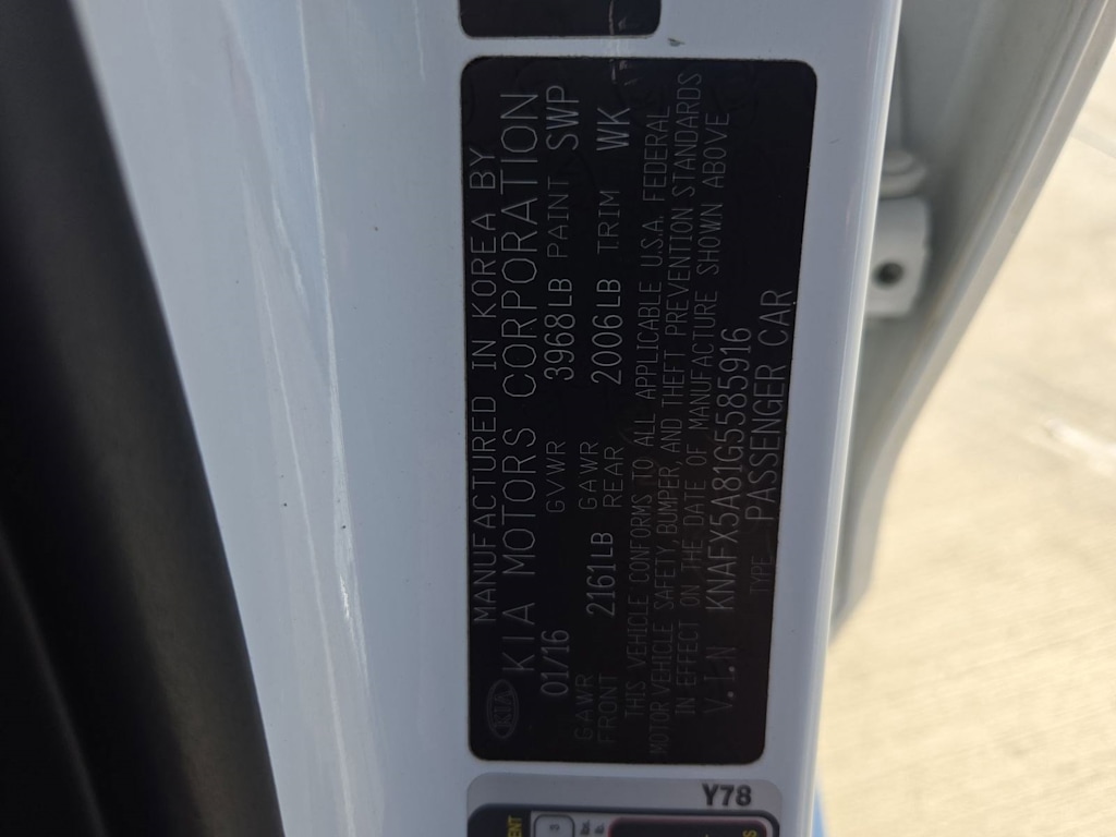 Thumbnail: 2016 Kia Forte - 18