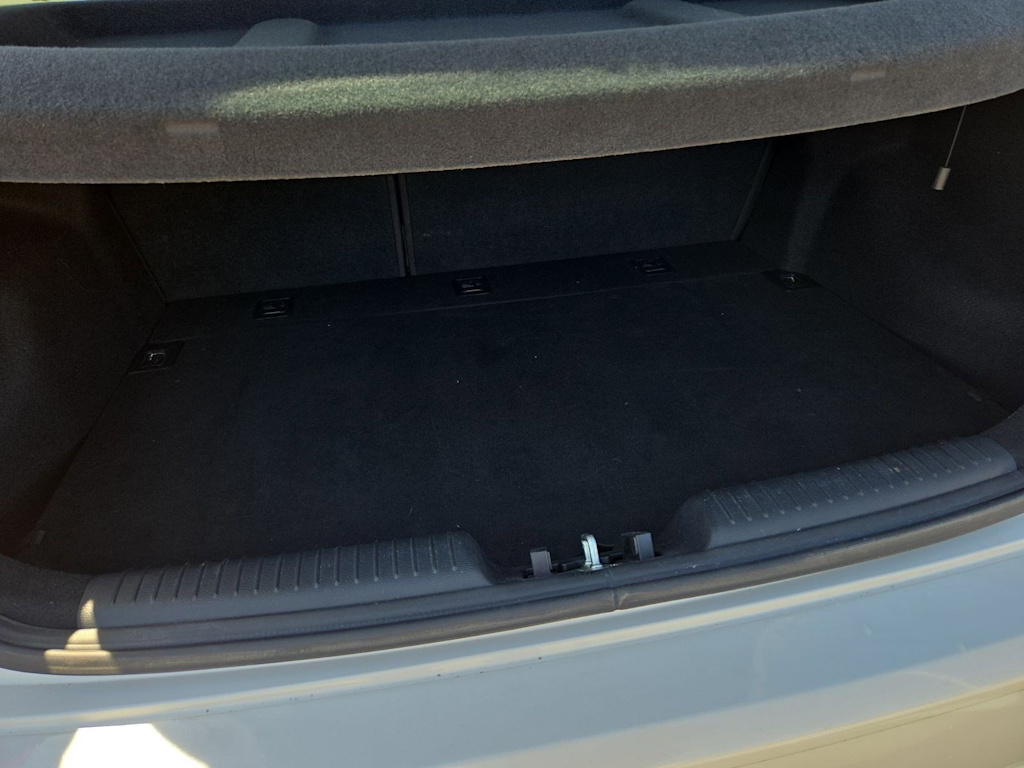 Thumbnail: 2016 Kia Forte - 17