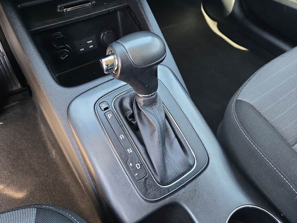 Thumbnail: 2016 Kia Forte - 15