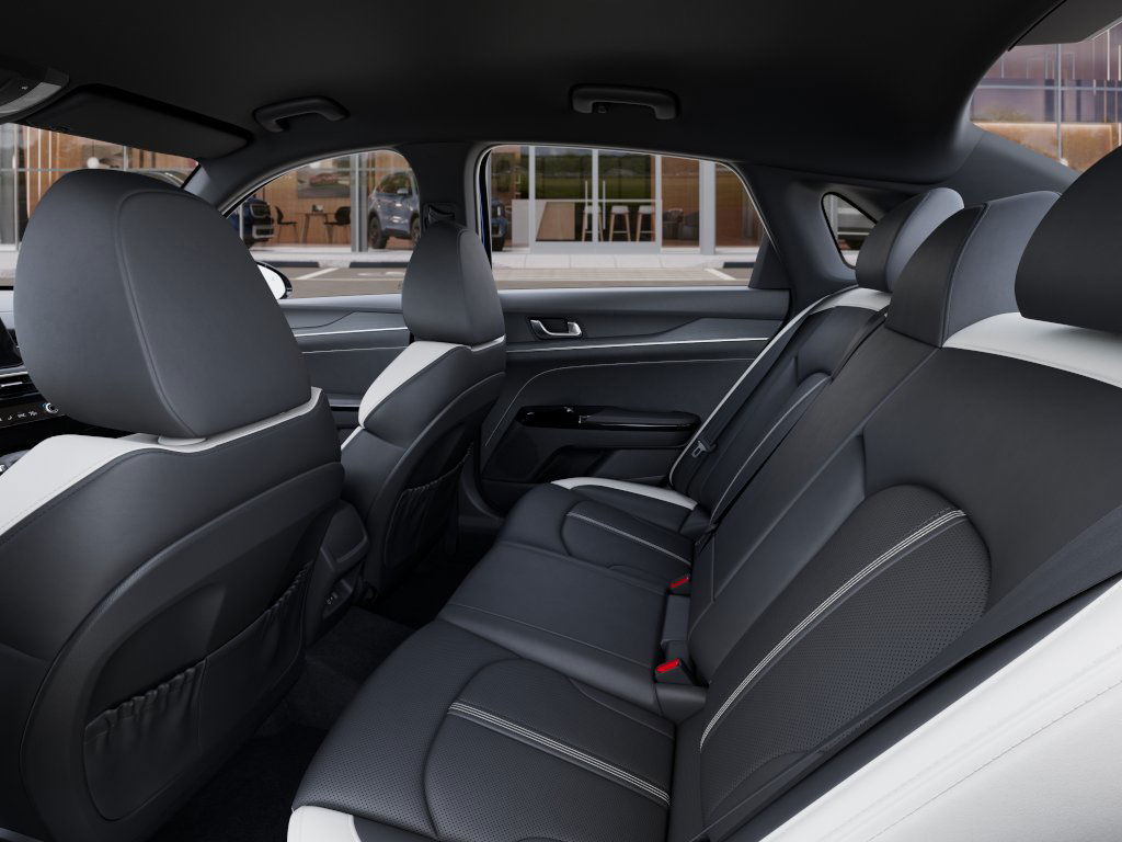 Thumbnail: 2025 Kia K5 - 22