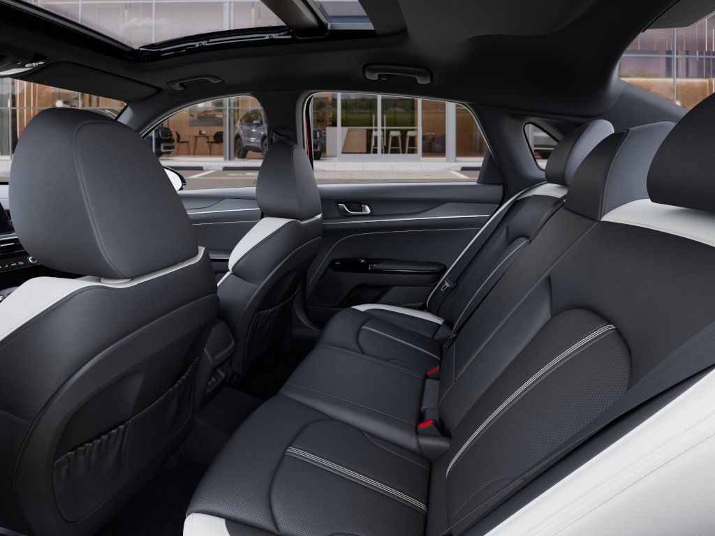 Thumbnail: 2025 Kia K5 - 22