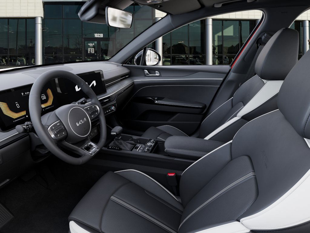 Thumbnail: 2025 Kia K5 - 22