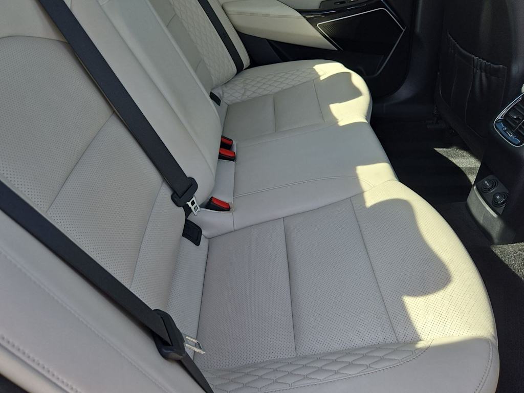 Thumbnail: 2018 Kia Cadenza - 11