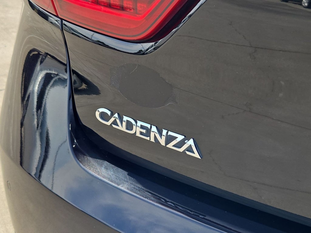 Thumbnail: 2018 Kia Cadenza - 23