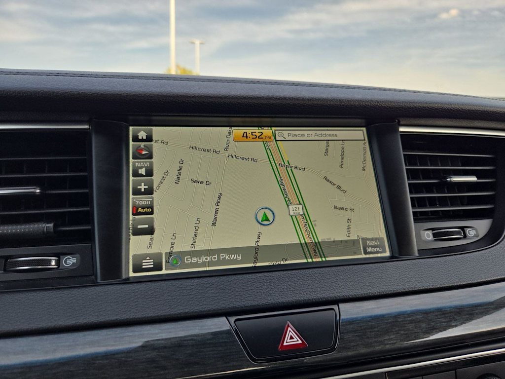 Thumbnail: 2018 Kia Cadenza - 32