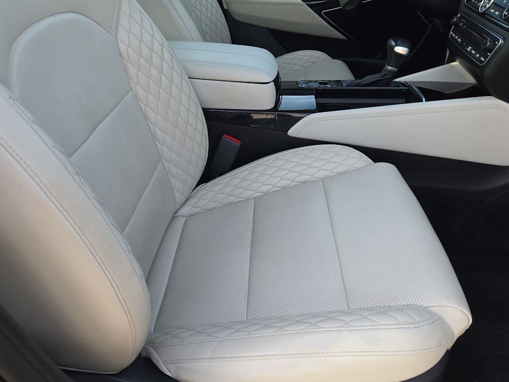 Thumbnail: 2018 Kia Cadenza - 28