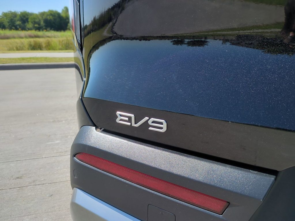 Thumbnail: 2024 Kia EV9 - 20