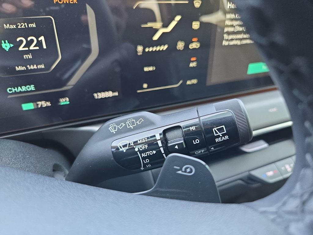 Thumbnail: 2024 Kia EV9 - 16
