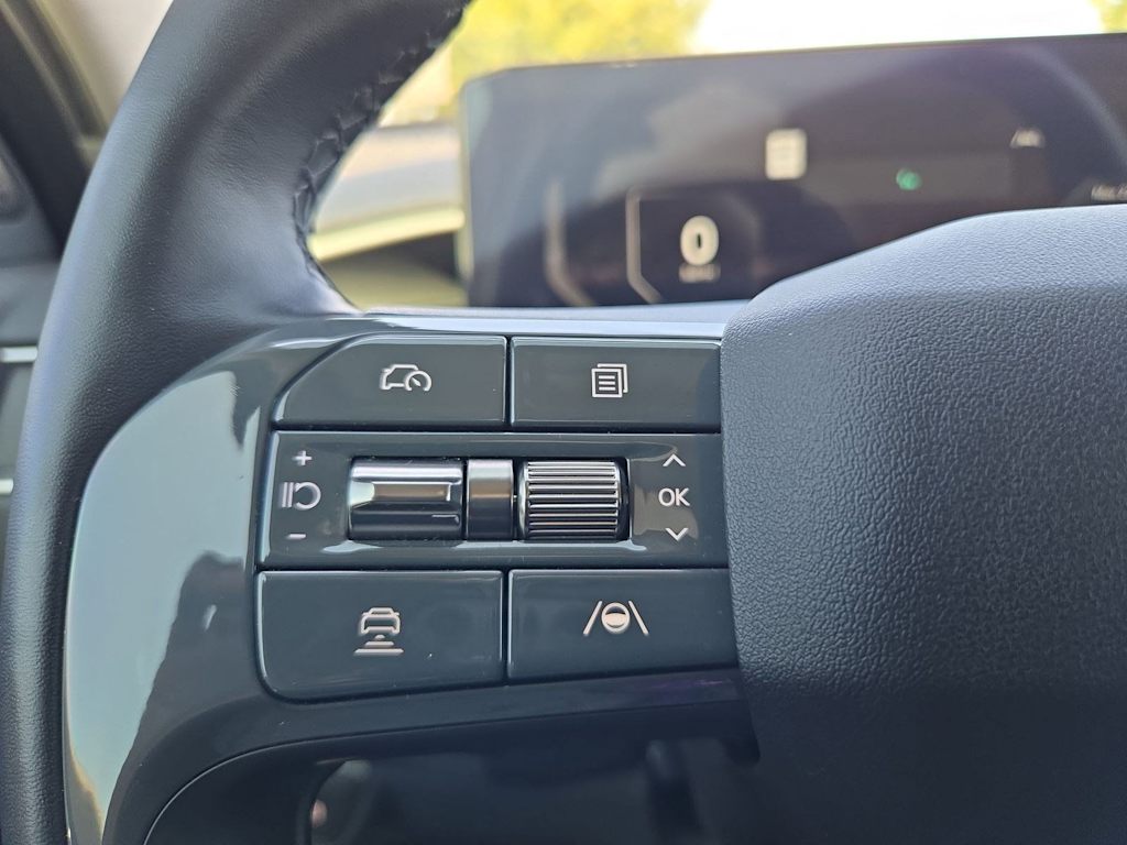 Thumbnail: 2024 Kia EV9 - 27