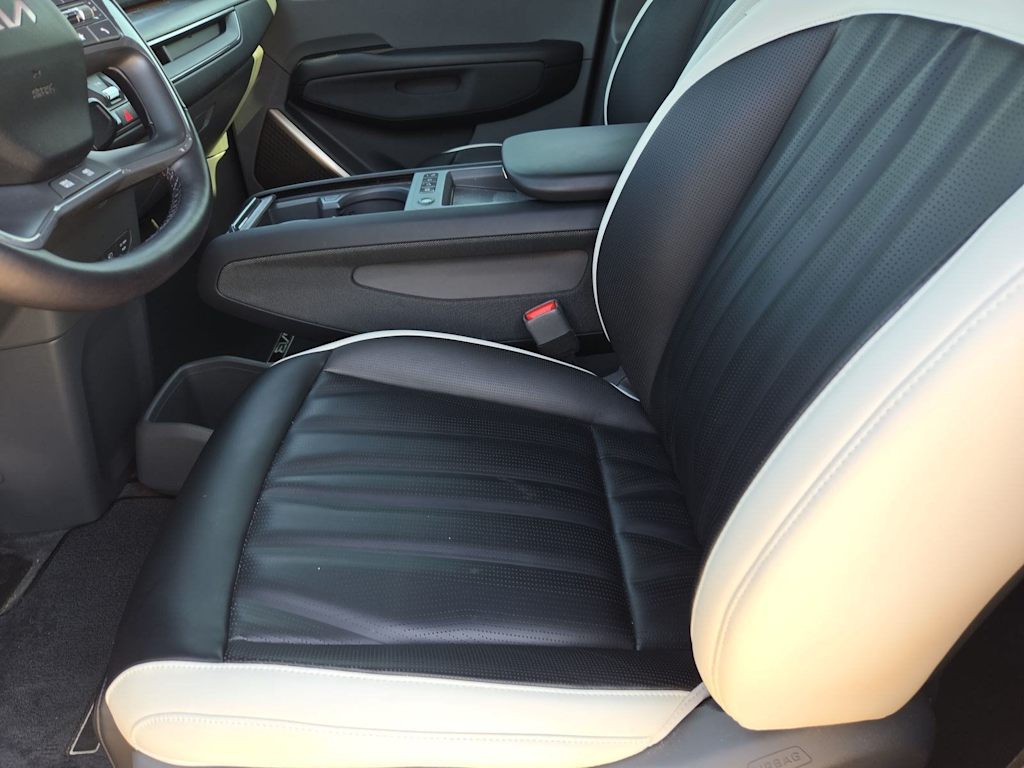Thumbnail: 2024 Kia EV9 - 10