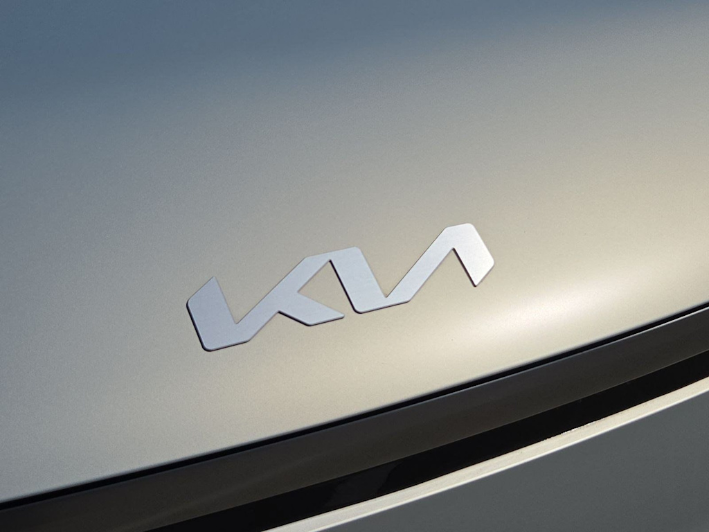 Thumbnail: 2024 Kia EV9 - 6