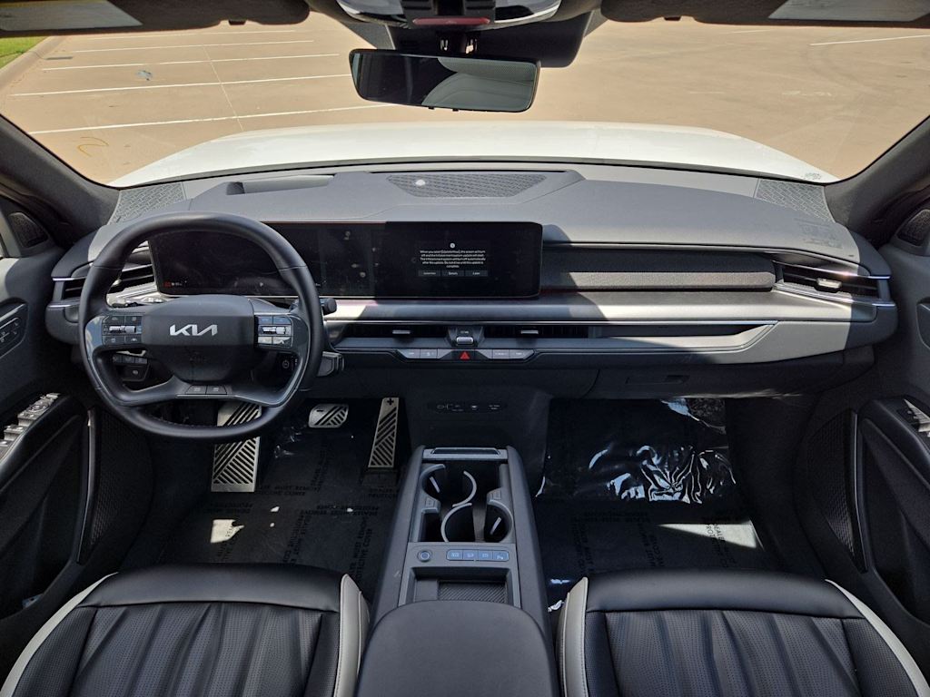 Thumbnail: 2024 Kia EV9 - 8