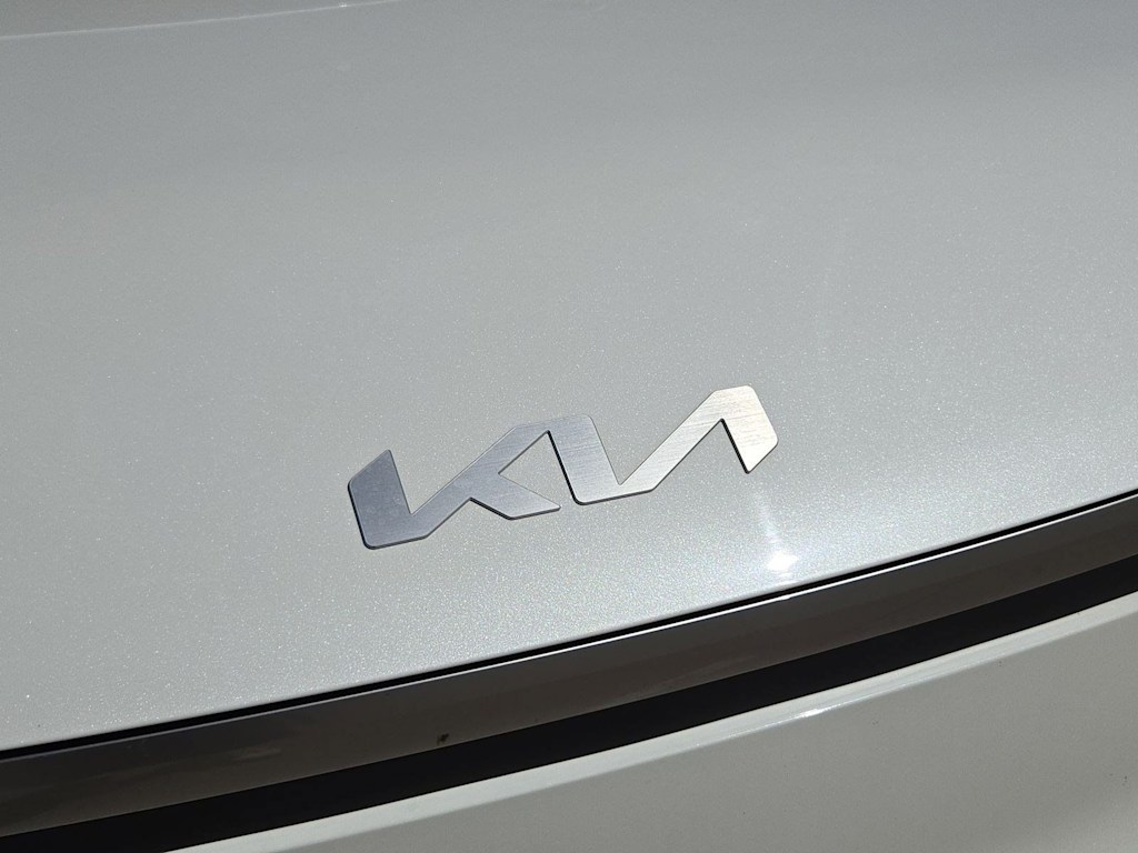 Thumbnail: 2024 Kia EV9 - 7