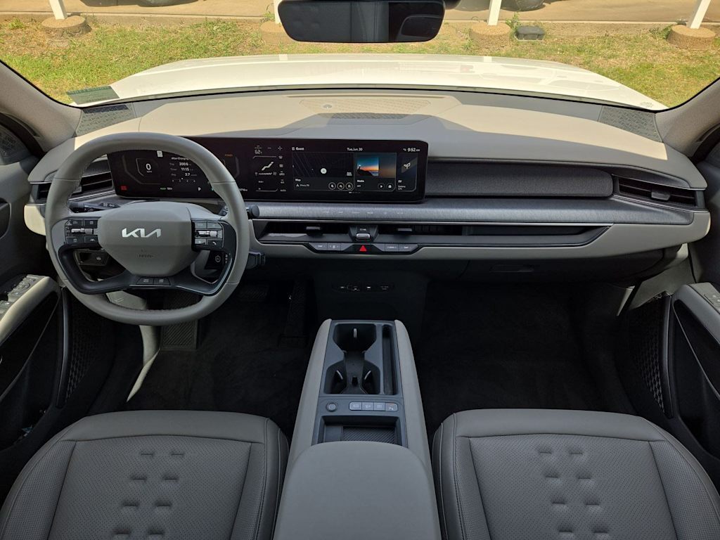 Thumbnail: 2024 Kia EV9 - 9
