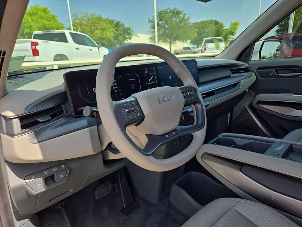 Thumbnail: 2024 Kia EV9 - 2